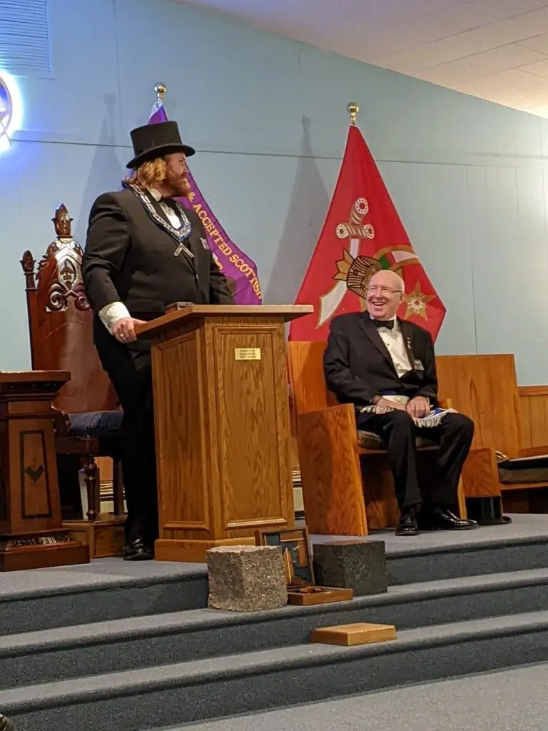 PXL_20211212_204723187.PORTRAIT